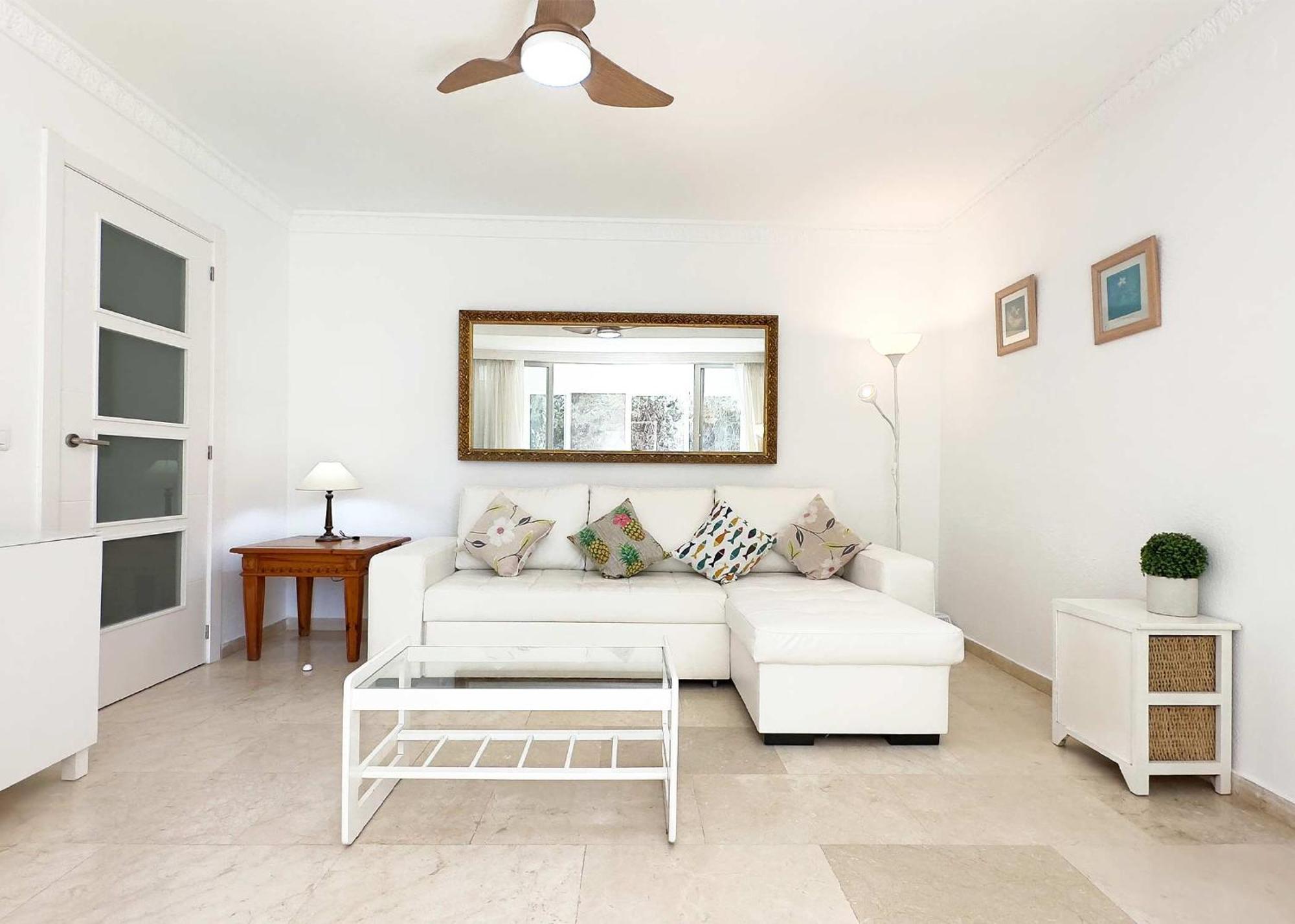 1 Bedroom Second Line Beach- Parque Building Appartement